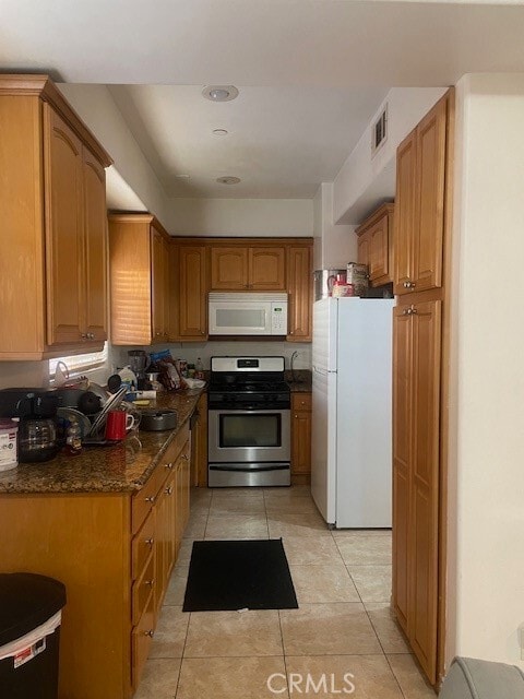 Foto del edificio - 8425 Burnet Ave