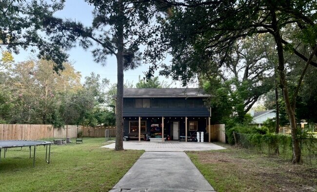Foto del edificio - 12626 Langford Ln