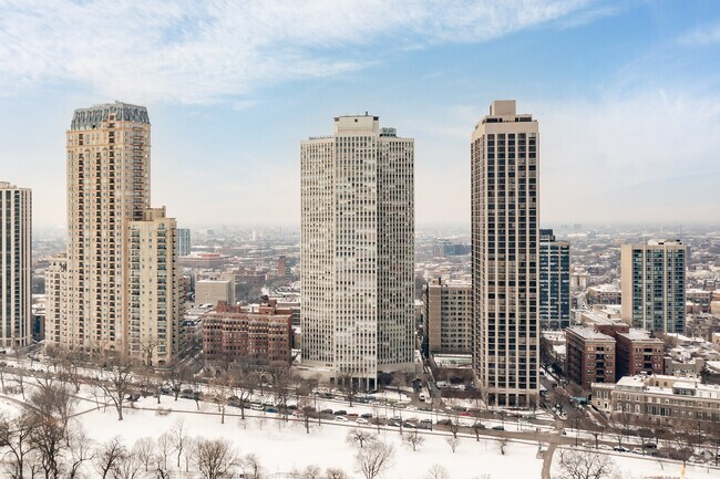 Foto aérea - Lakeview Condominium Association