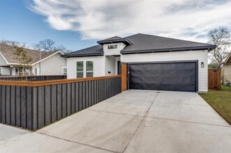 Building Photo - 2534 Southland St