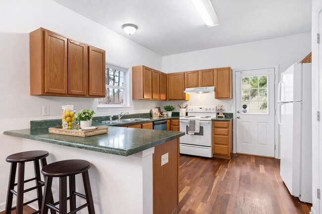 Foto del edificio - 2178 Abner Pl NW