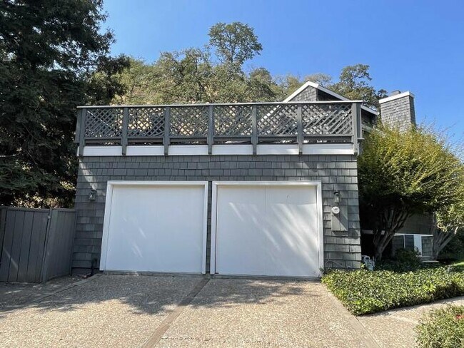 Building Photo - 4 bedroom in Alamo CA 94507