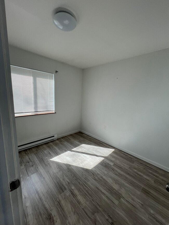 Building Photo - 8446 Bear Trail Dr