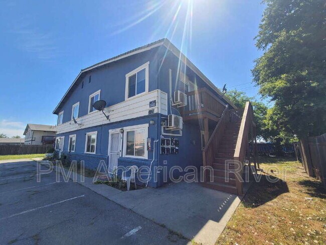 Foto del edificio - 3729 Balsam St