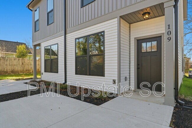 Foto del edificio - 109 Virginia Ave