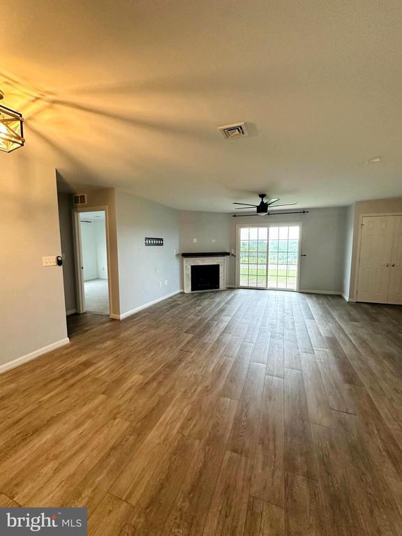 Foto del edificio - 116 Hawk Ct