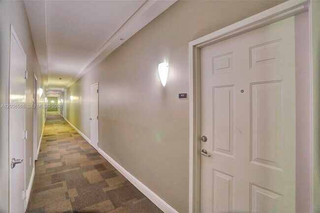 Building Photo - 3000 Coral Wy