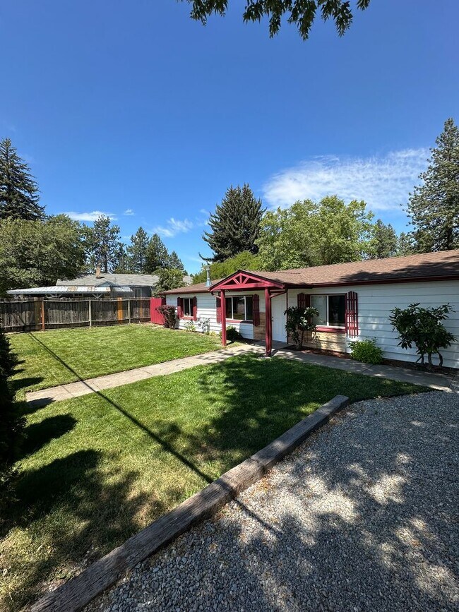 Building Photo - Lunceford Single Level Home (APP#255)