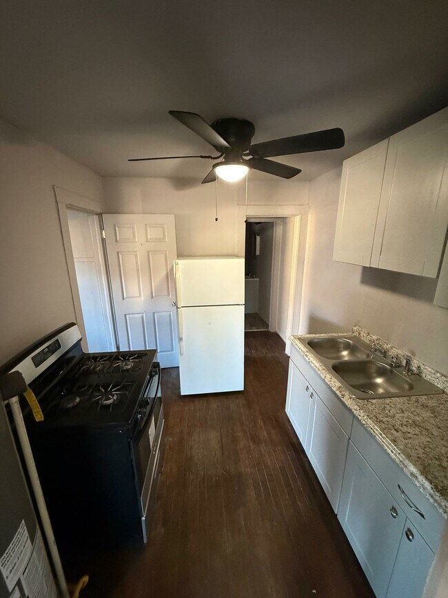 Foto del edificio - 303 S Fairmont St