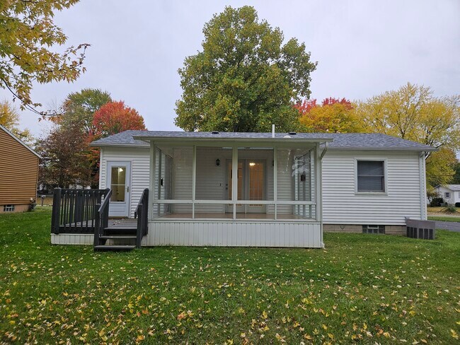 Foto del edificio - 8127 Anderson Ave NE