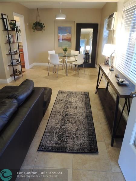 Foto del edificio - 506 SW 19th St