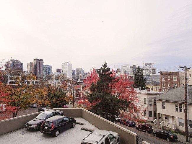 Foto del edificio - 0BD/1BA Seattle Condo