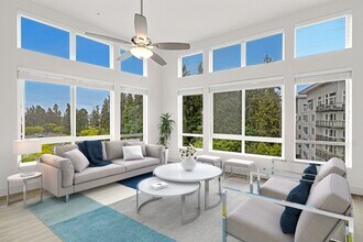 Building Photo - Radiate