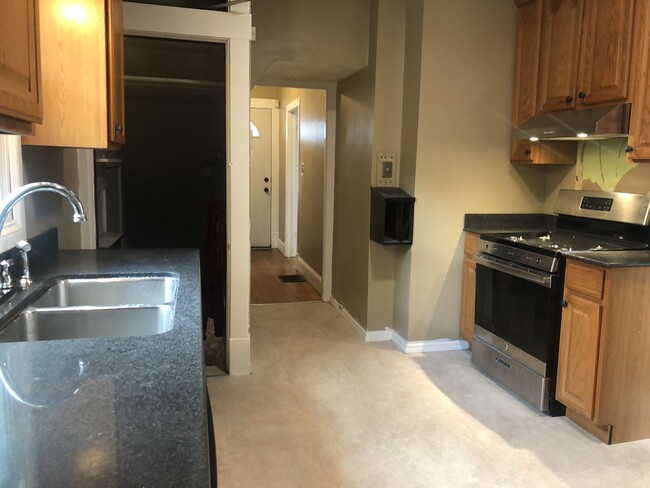 Kitchen - 6119 Conover St