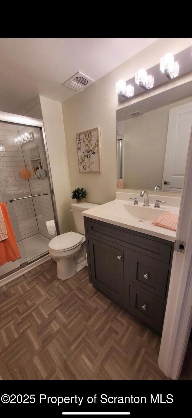 Foto del edificio - 1506 Summit Pointe