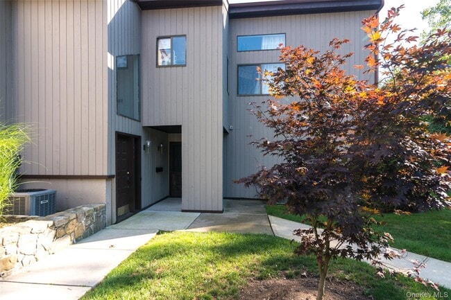 Foto del edificio - 327 N Greeley Ave