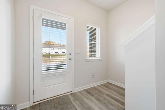 Building Photo - 3966 Oakwood Ter Ct