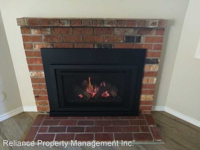 Foto del edificio - 2 br, 1.5 bath House - 11977 SE Holgate Blvd