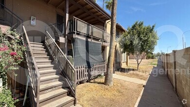 Building Photo - 2415 W Hazelwood St