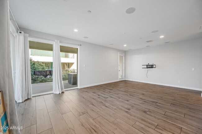 Foto del edificio - 1250 Abbey Ln