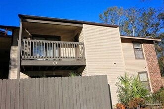 Building Photo - 2201 Scenic Hwy