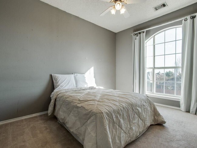 Foto del edificio - 4505 Buena Vista Ln
