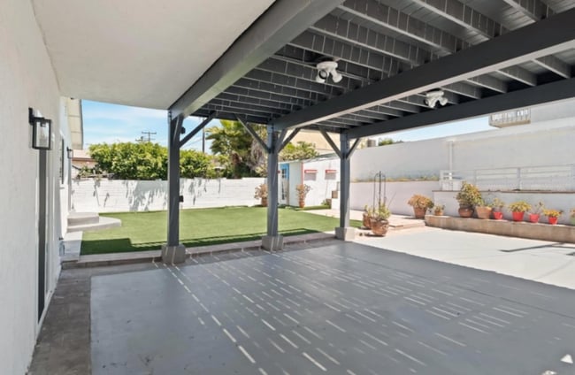 Foto del edificio - 3781 Ashford St