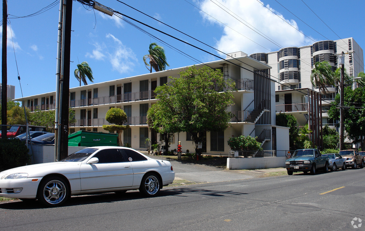 Foto del edificio - 1515 Kewalo St