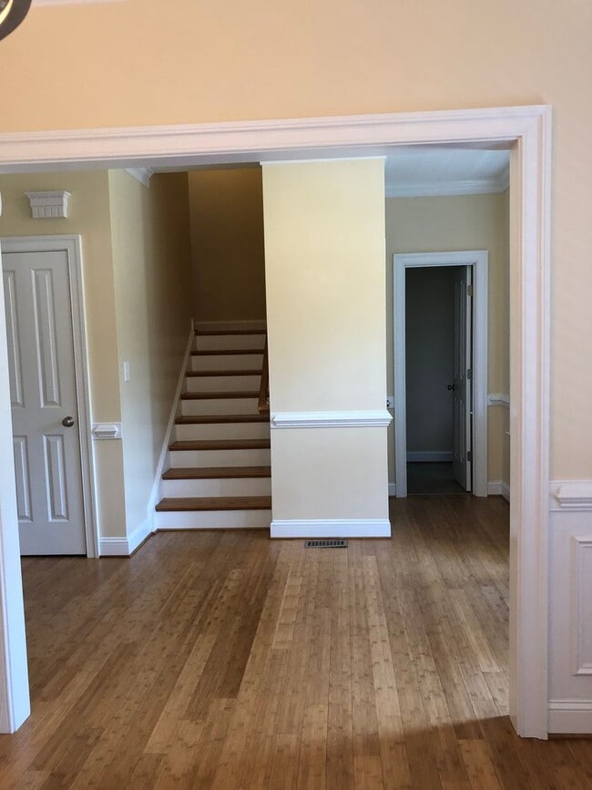 Building Photo - 116 Manhaoc Run, Yorktown -
