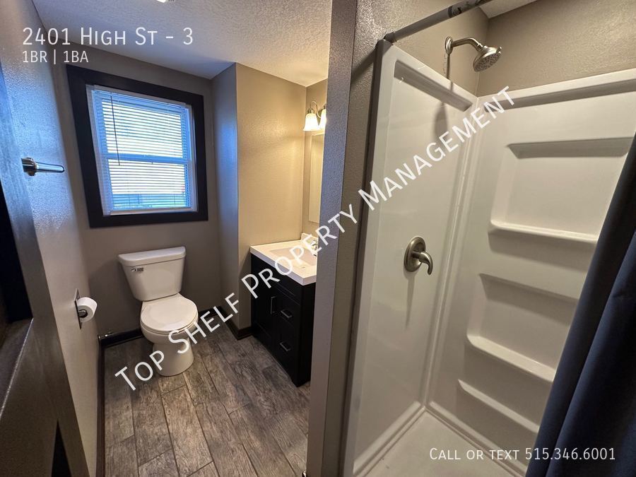 Building Photo - 2401 High St