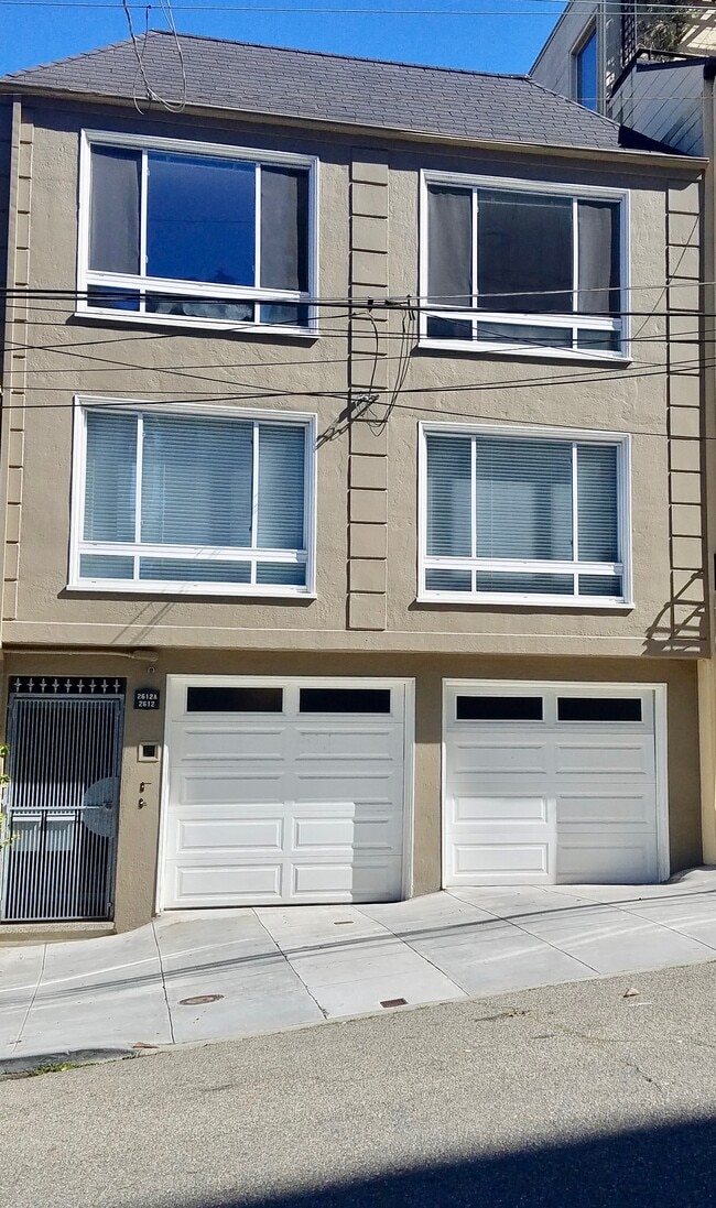 Building Photo - 2612 Buchanan St