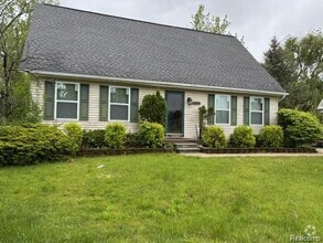 Building Photo - 879 Barren Oaks Dr