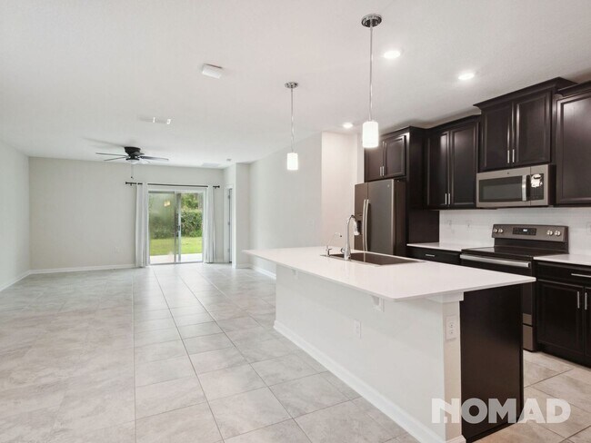 Building Photo - 5 Bedroom Single Family Home in Ocoee