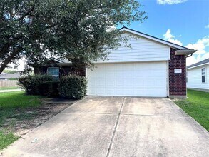 Building Photo - 19650 River Pointe Ln