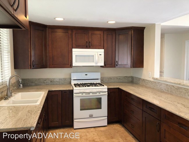 Building Photo - 3 br, 2 bath House - 10815 Colima Rd