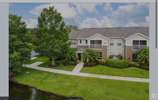 Building Photo - 8933 Manor Loop