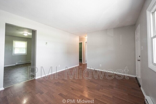Foto del edificio - 2950 US-52