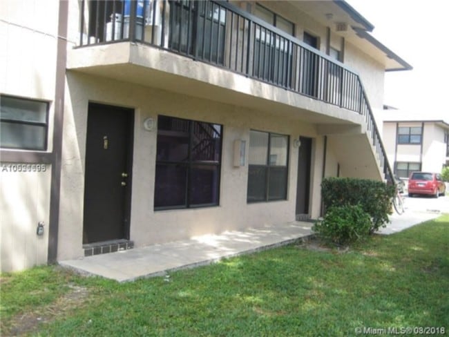 Building Photo - BEautiful apr in Lago Grande!!