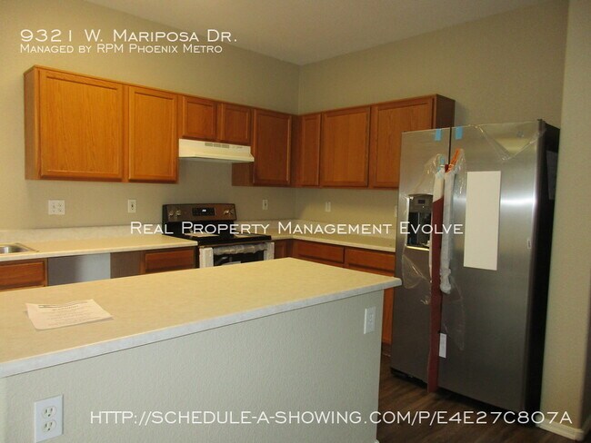 Foto del edificio - Mariposa's got it!!