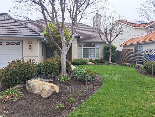 Foto del edificio - 9218 N. Recreation Ave