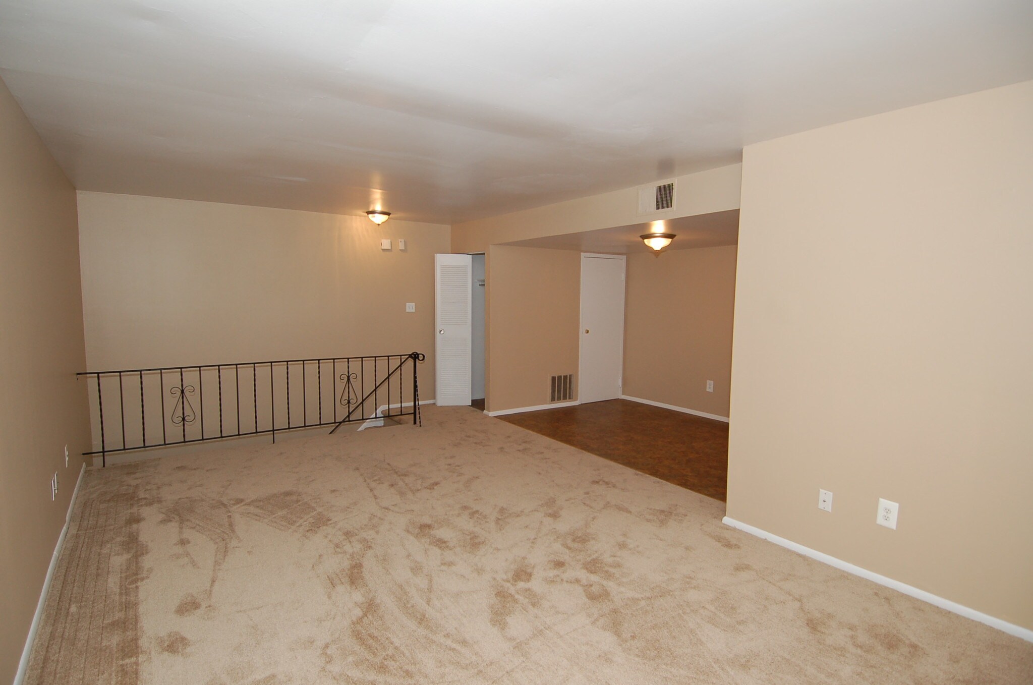 Lafayette Hills Apartments photo 2