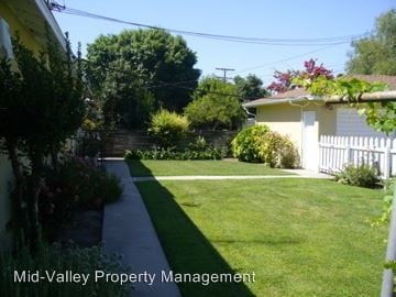 Building Photo - 2 br, 1 bath House - 903 S. Sowell Street
