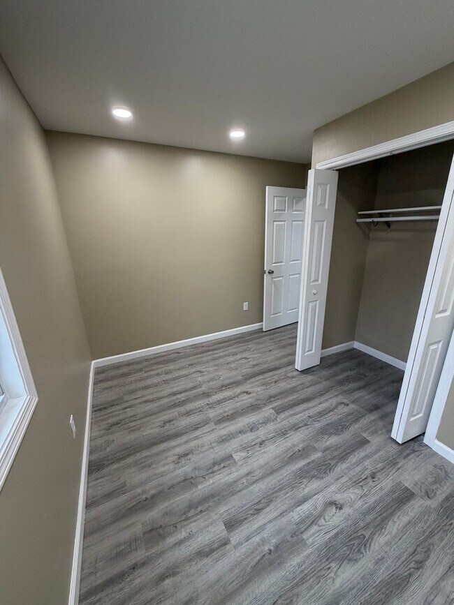 Foto del edificio - 2BR 1BA Fresh Interior Remodel.