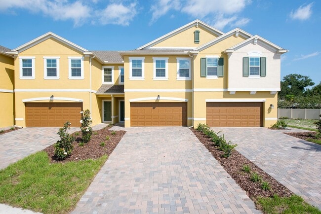 TOWNHOUSE 3 Bedrooms 2.5 Baths - TOWNHOUSE 3 Bedrooms 2.5 Baths