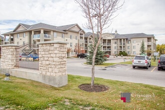 Building Photo - 2518-2518 Fish Creek Blvd SW