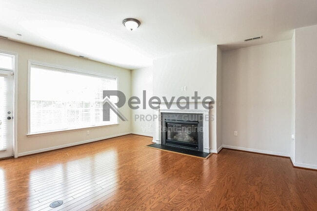 Foto del edificio - 2903 Triple Notch Ct