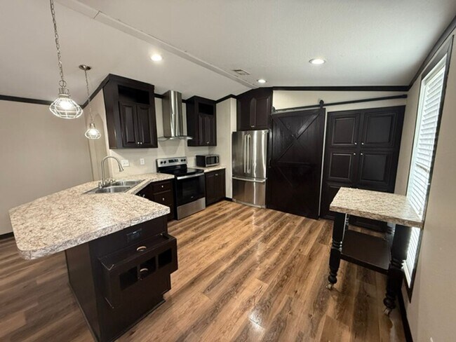 Foto del edificio - ? Beautifully Updated 3 Bedroom, 2 Bath Home in Bell City! ?