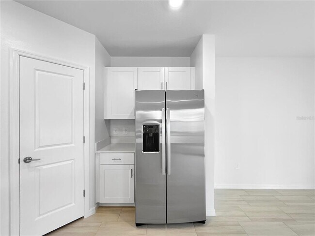 Foto del edificio - 17570 Shirewood Wy