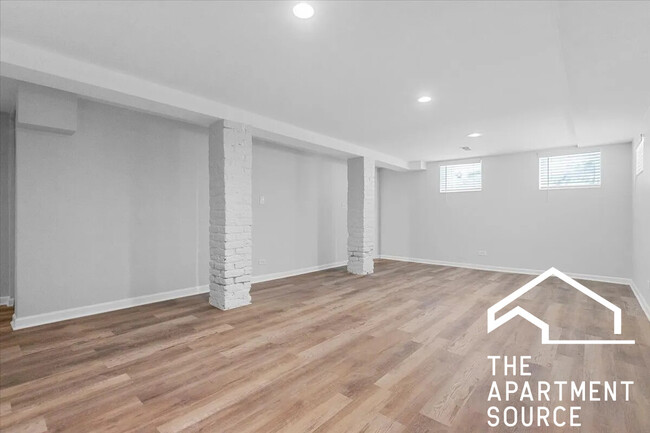 Foto del edificio - 858 N Paulina St