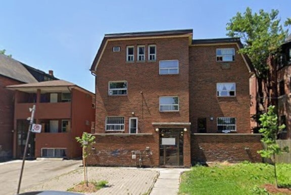 Building Photo - 62 Triller Ave